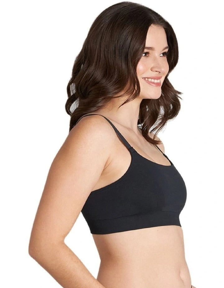 Bendon Sport Balance Seamless Sports Bra in Black