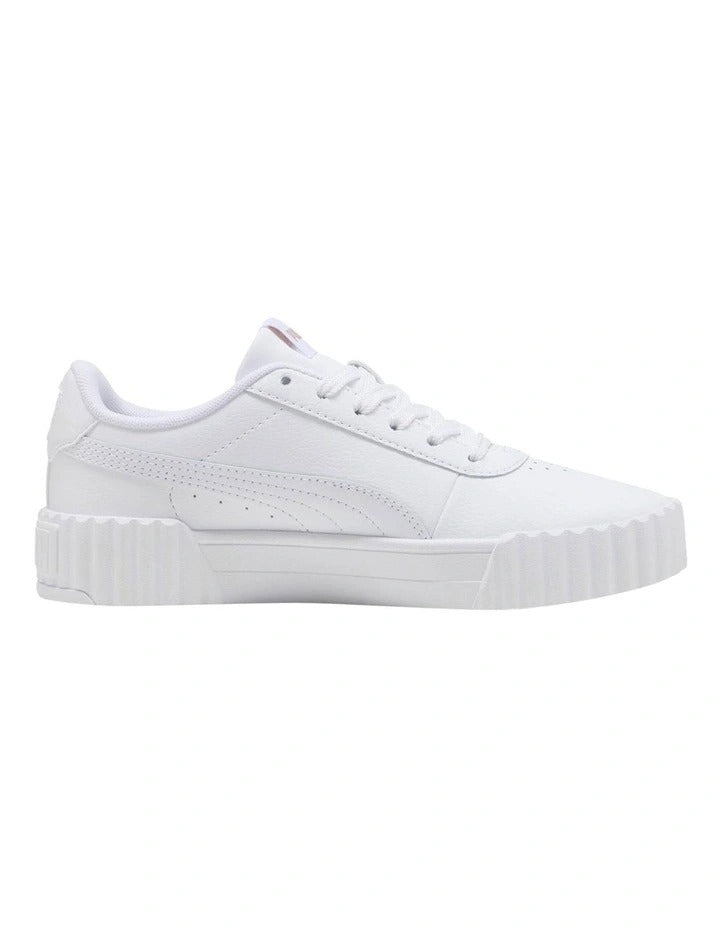 Puma Carina 3.0 women’s leather sneakers with flat heel, Softfoam cushioning, and tennis-inspired design