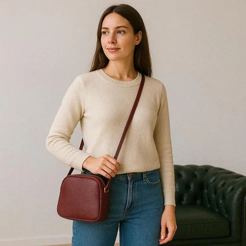 Women’s Shoulder Bag in Red Leather – LeatherLuxe