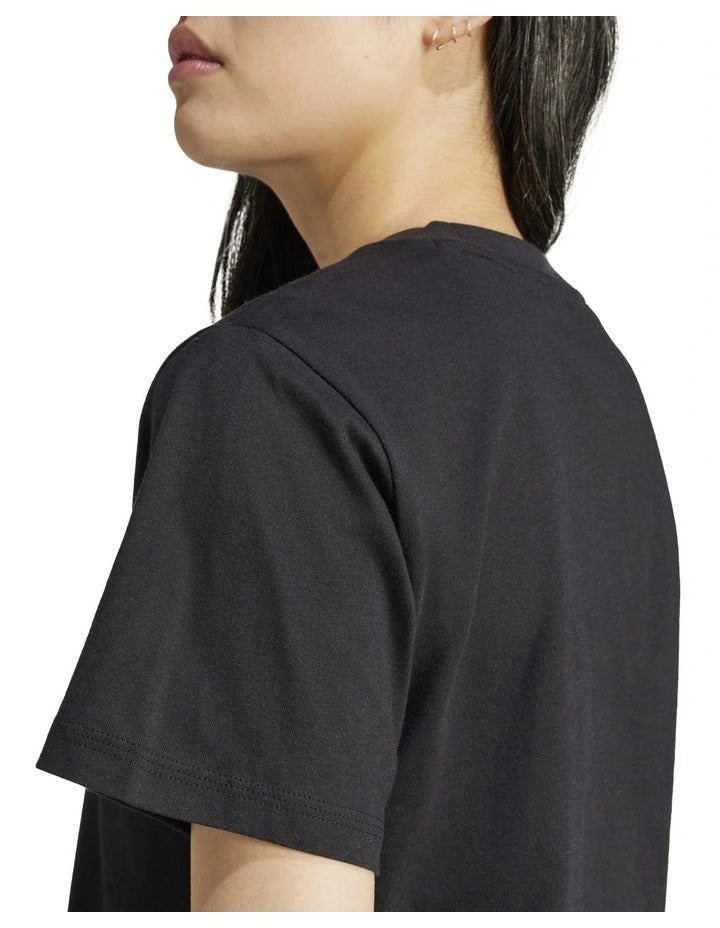 Adidas Essentials Small Logo Cotton T-shirt in white, 100% soft cotton, casual sporty wear