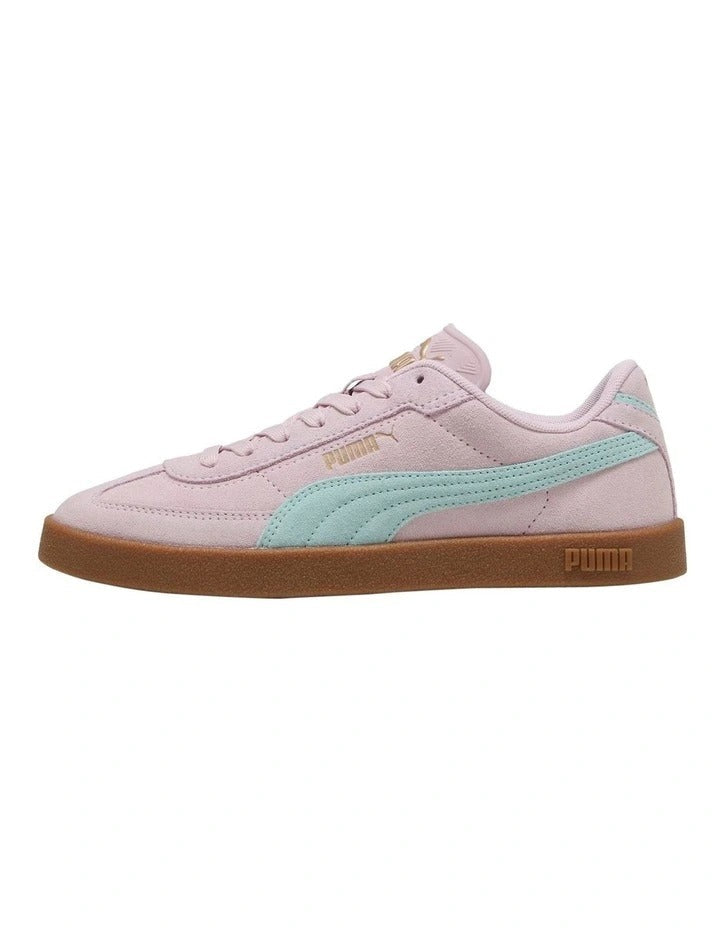 Puma Club II Era Suede women’s sneakers in premium suede with flat heel, SoftFoam cushioning, and terrace-inspired street style design